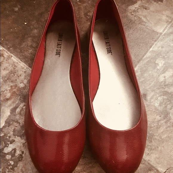 red flat shoes payless